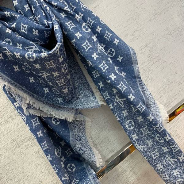 Louis Vuitton Scarf LVC00480